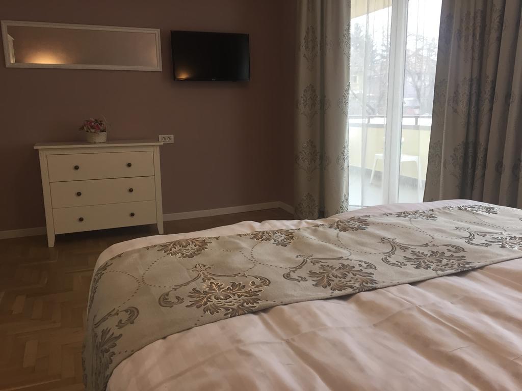 Kiem Premium Apartments Braşov Exteriör bild