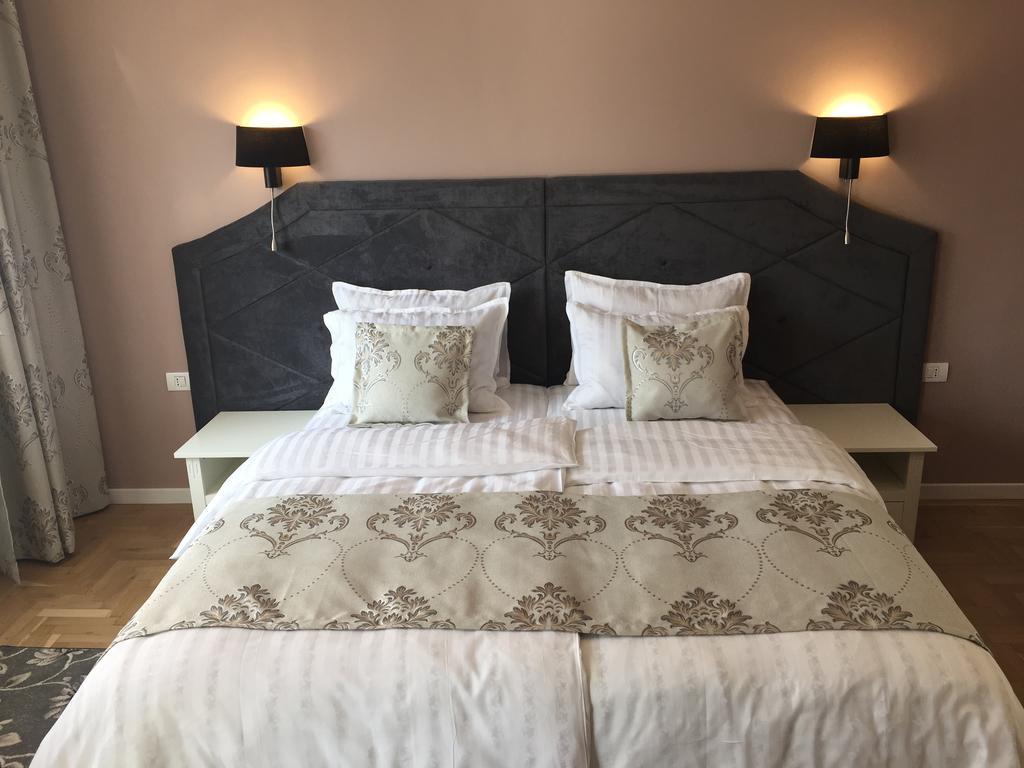 Kiem Premium Apartments Braşov Exteriör bild