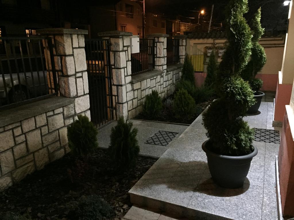 Kiem Premium Apartments Braşov Exteriör bild