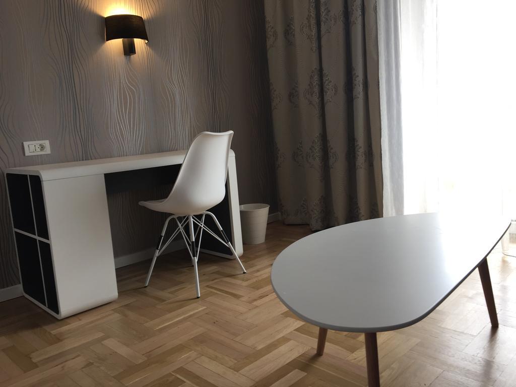 Kiem Premium Apartments Braşov Exteriör bild