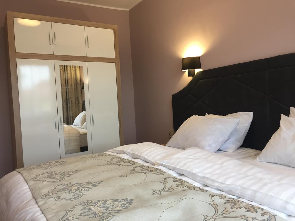 Kiem Premium Apartments Braşov Exteriör bild