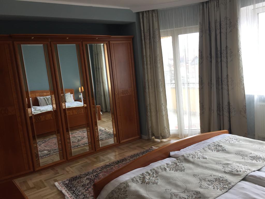 Kiem Premium Apartments Braşov Exteriör bild