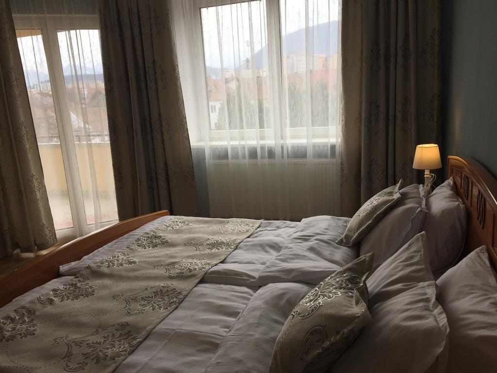 Kiem Premium Apartments Braşov Exteriör bild