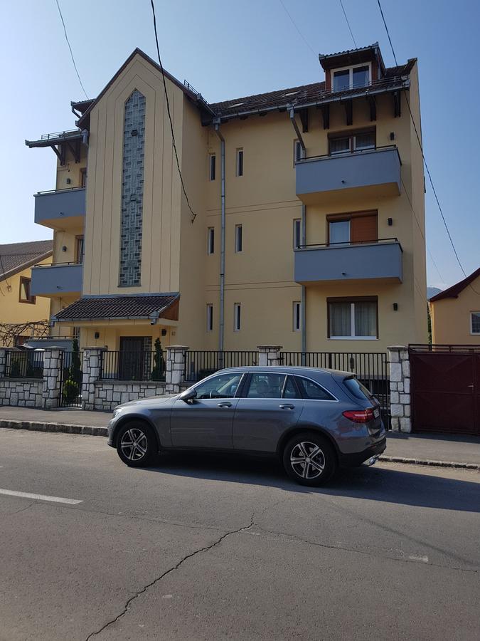 Kiem Premium Apartments Braşov Exteriör bild